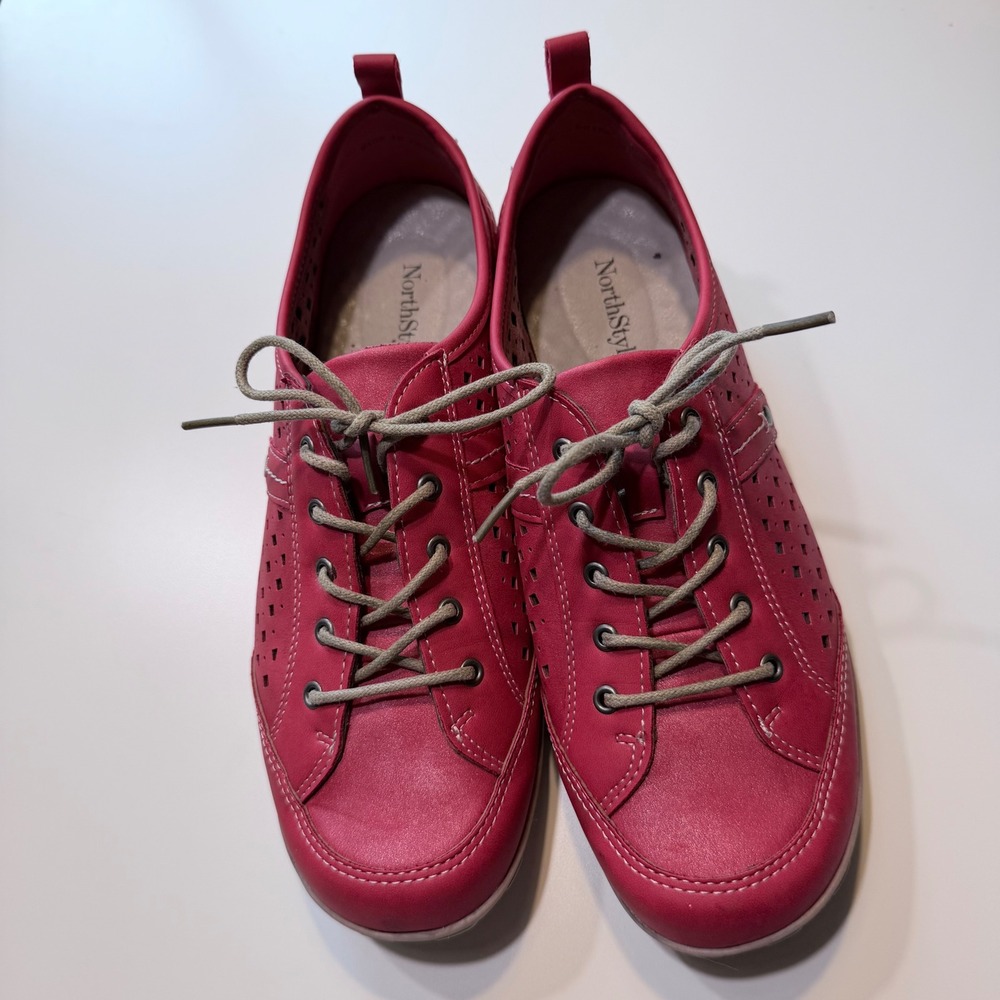 NorthStyle Womens Red Perforated Lace Up Comfort Sneakers Size 40